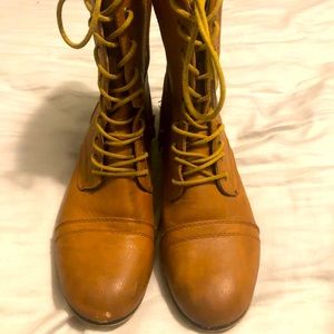 Lace up brown boots